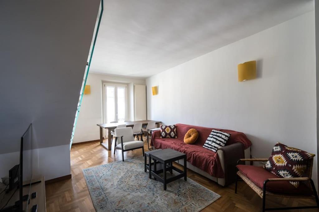 Wonderfull Two Floors Apartment Navigli Milan Bagian luar foto